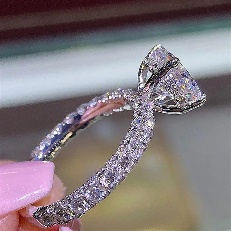 Elegant Rhinestones Ring