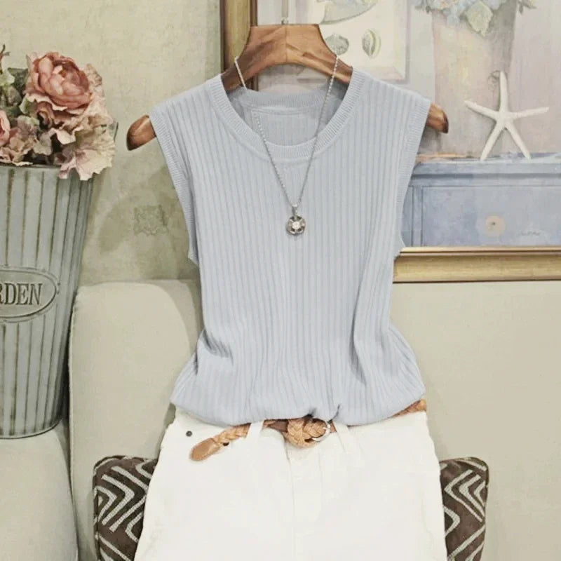 Sleeveless O-neck Knitted Blouse